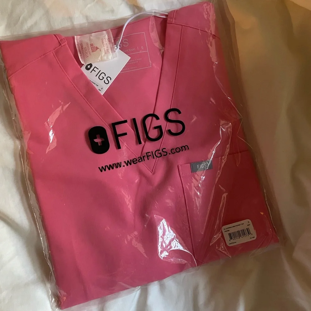 Figs Neon Pink Scrub Set with Joggers PSm pant/S top - Picture 2 of 3